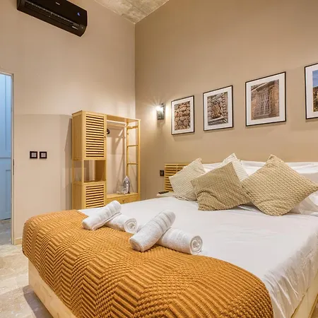 Charming Restored Townhouse With Rooftop Terrace & Bbq - * Attard